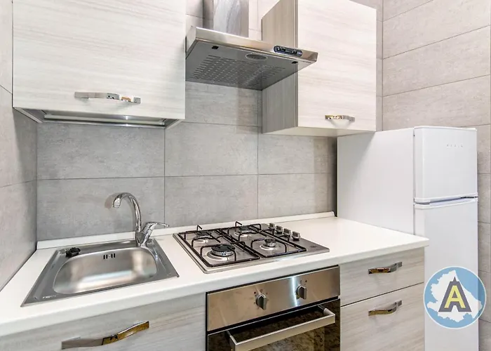 In Con Piscina A Silvi Marina