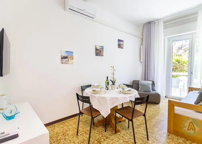 In Con Piscina A Silvi Marina